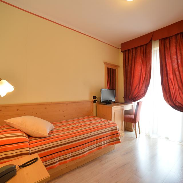 Hotel Canada 2
