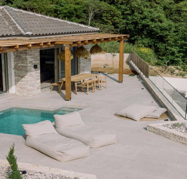 Villa Vrachos Luxury Living 2