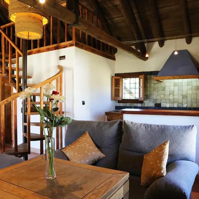 Ardea Purpurea Lodge 1