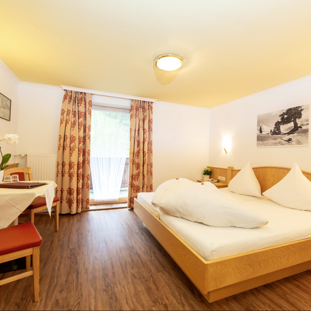 Hotel Garni Tyola 1