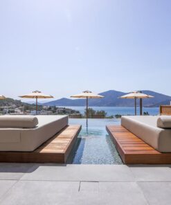 Elivia Boutique Suites