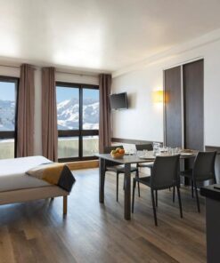SOWELL RESIDENCES Pierre Blanche**** 2