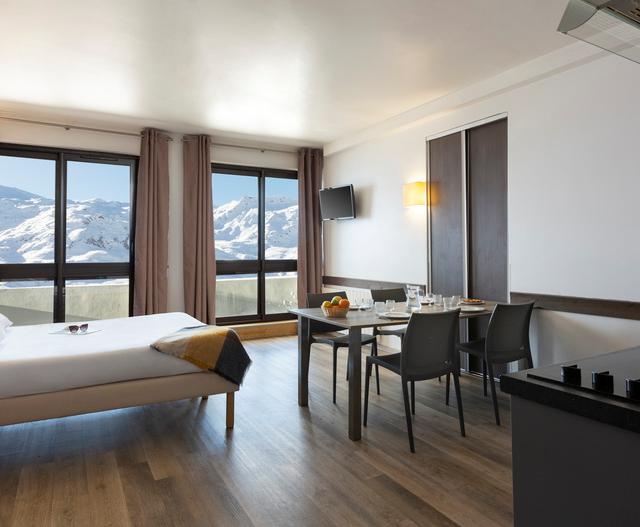 SOWELL RESIDENCES Pierre Blanche**** 2