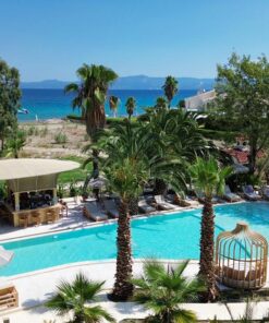 Nusa Suites & Villas