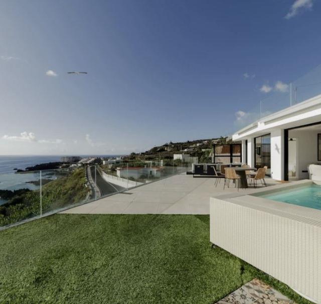 V&C Luxury Village